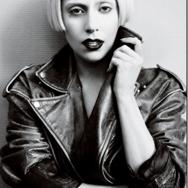 Lady Gaga goes VOGUE